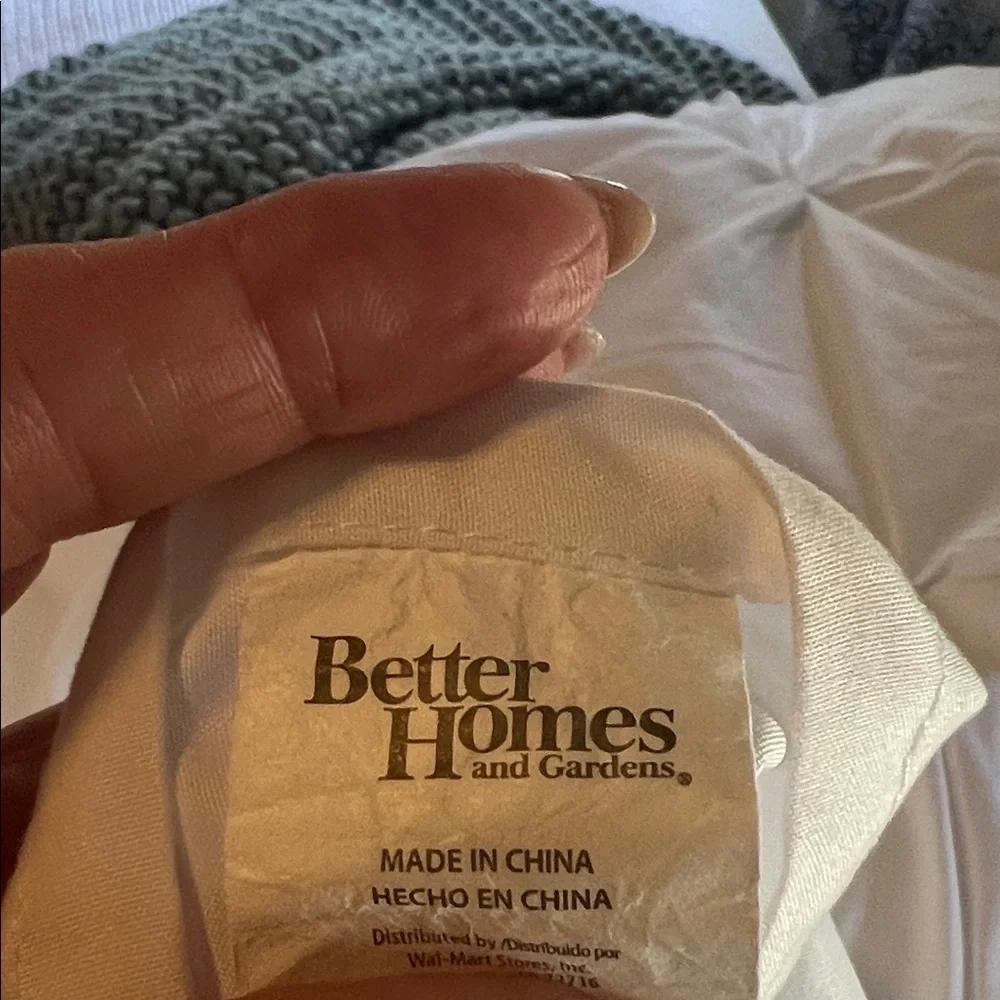 Elegant Pintuck White Comforter Set - Home Bedding